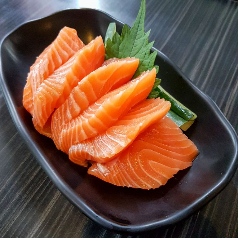Cá ngừ trong chế độ dinh dưỡng cho mắt