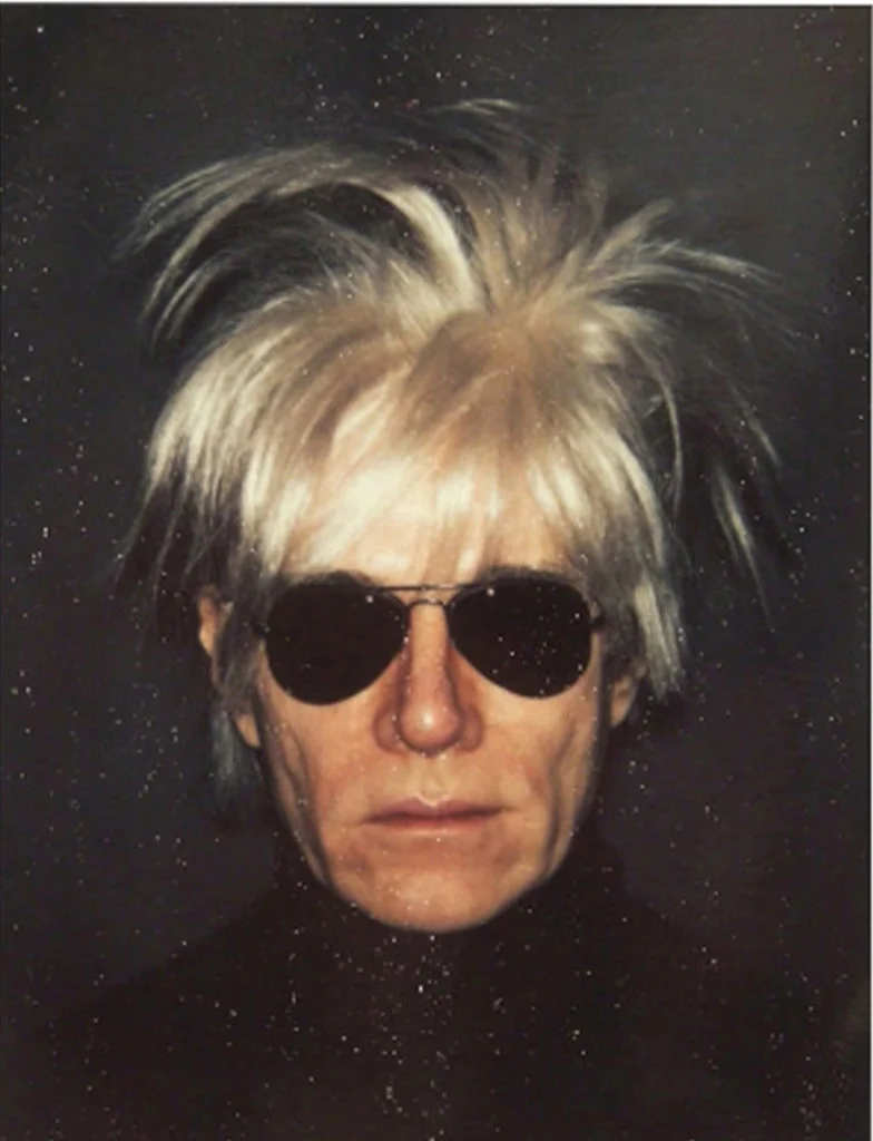 Andy Warhol và kính Wayfarer