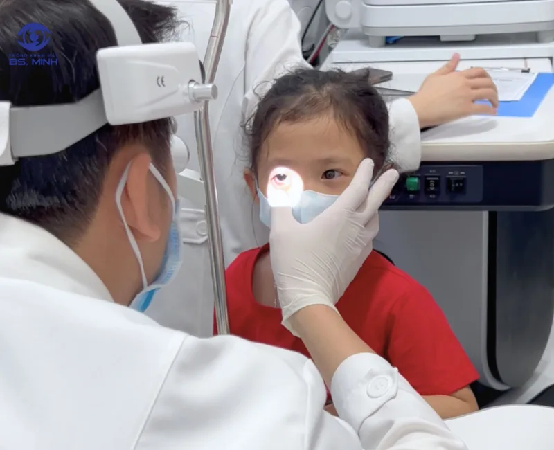 Khám khô mắt Bến Tre phòng khám mắt Ths.Bs.Ck2 Lữ Bảo Minh