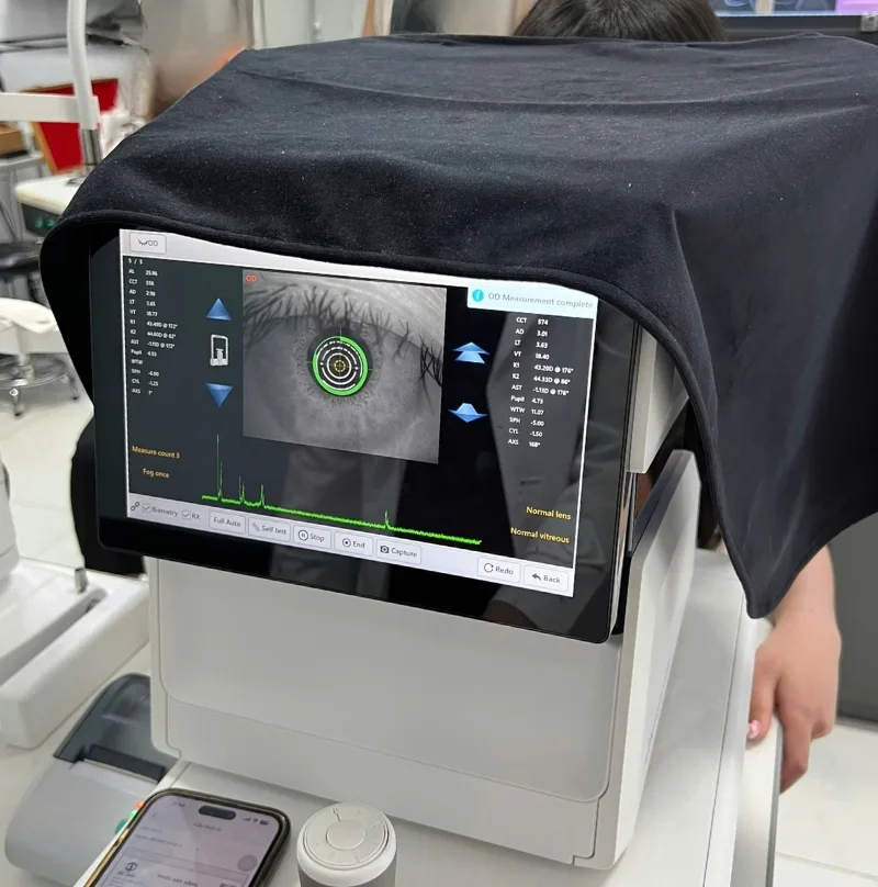 Đo sinh trắc học trước mổ cườm khô