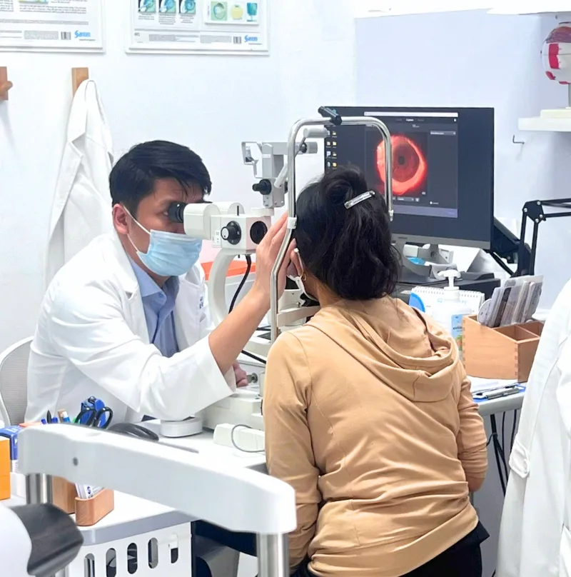 Khám và điều trị khô mắt tại Phòng khám mắt BS Minh Bến Tre
