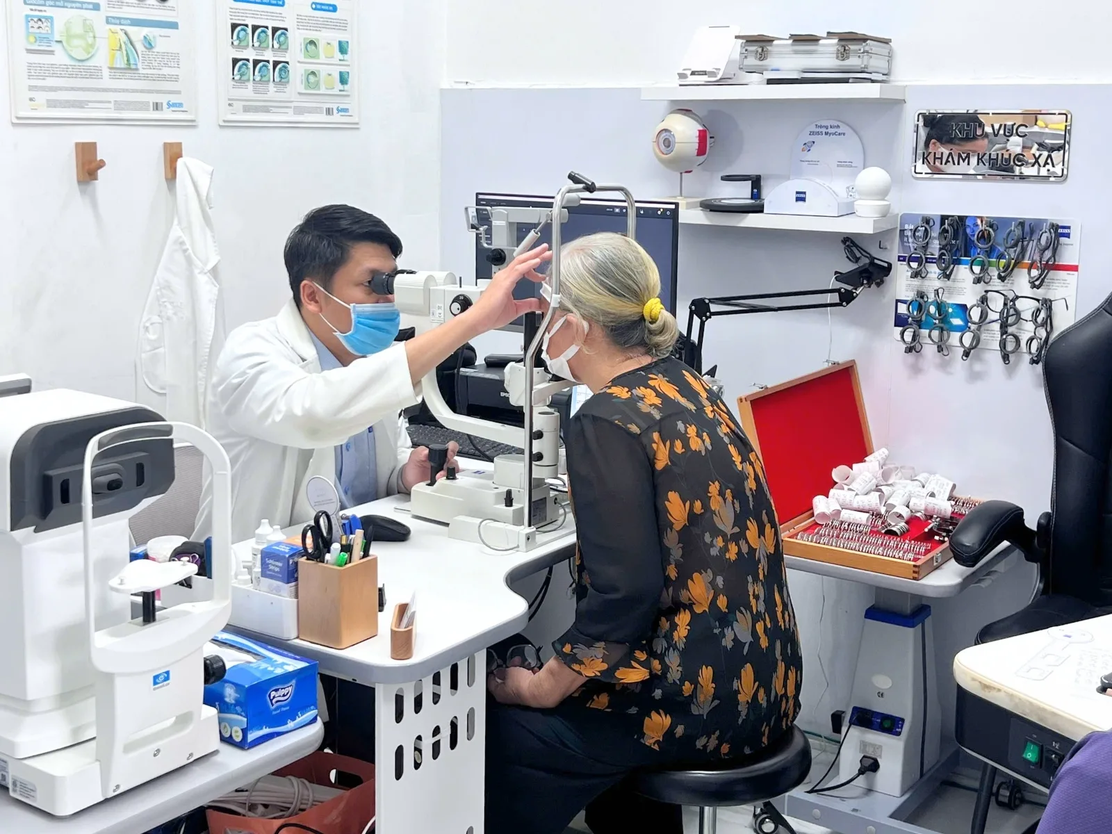 Ánh nắng và nguy cơ đục thủy tinh thể, mộng thịt