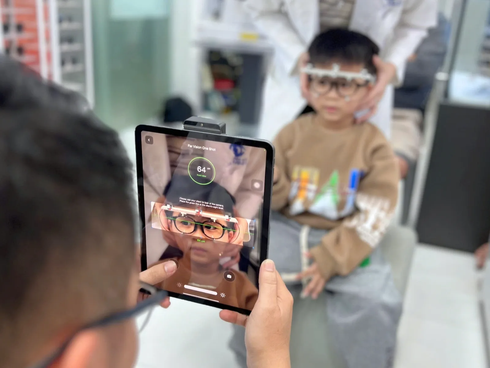 PD và chiều cao lắp kính đa tròng quan trọng thế nào