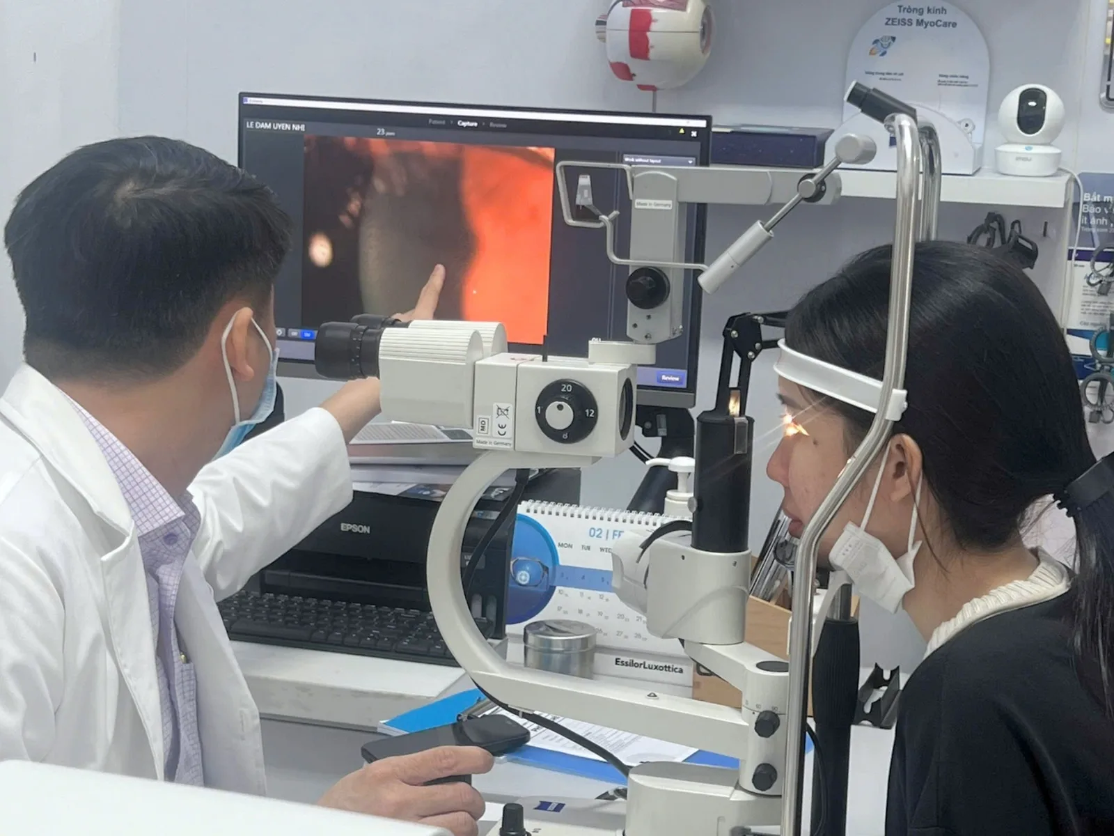 Khám mắt cho người dùng máy tính