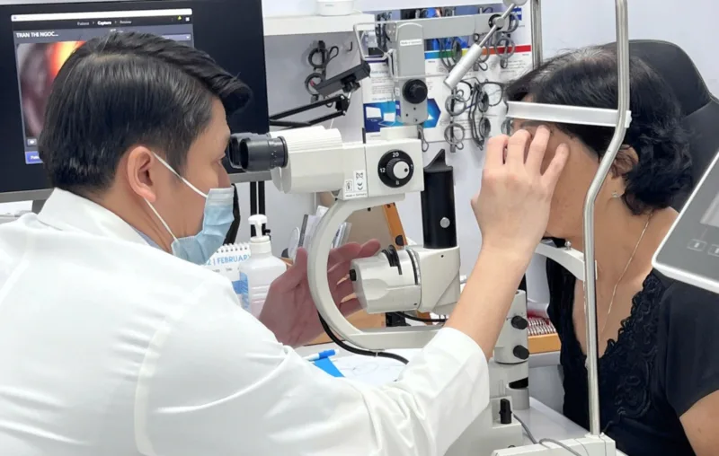 Một lần khám mắt tốt