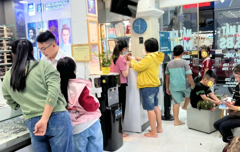 Cách chọn tròng kính cho dân văn phòng