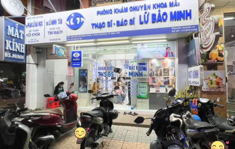 chi phí khám mắt bến tre