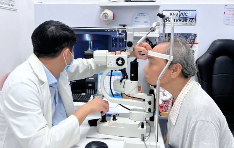 Tăng huyết áp ảnh hưởng đến đáy mắt như thế nào