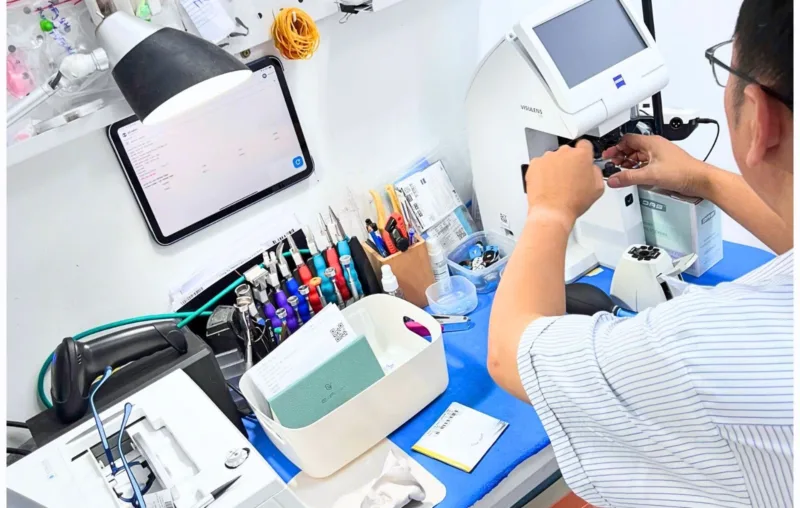 Mài lắp tròng kính chính xác từng mm quan trọng thế nào?