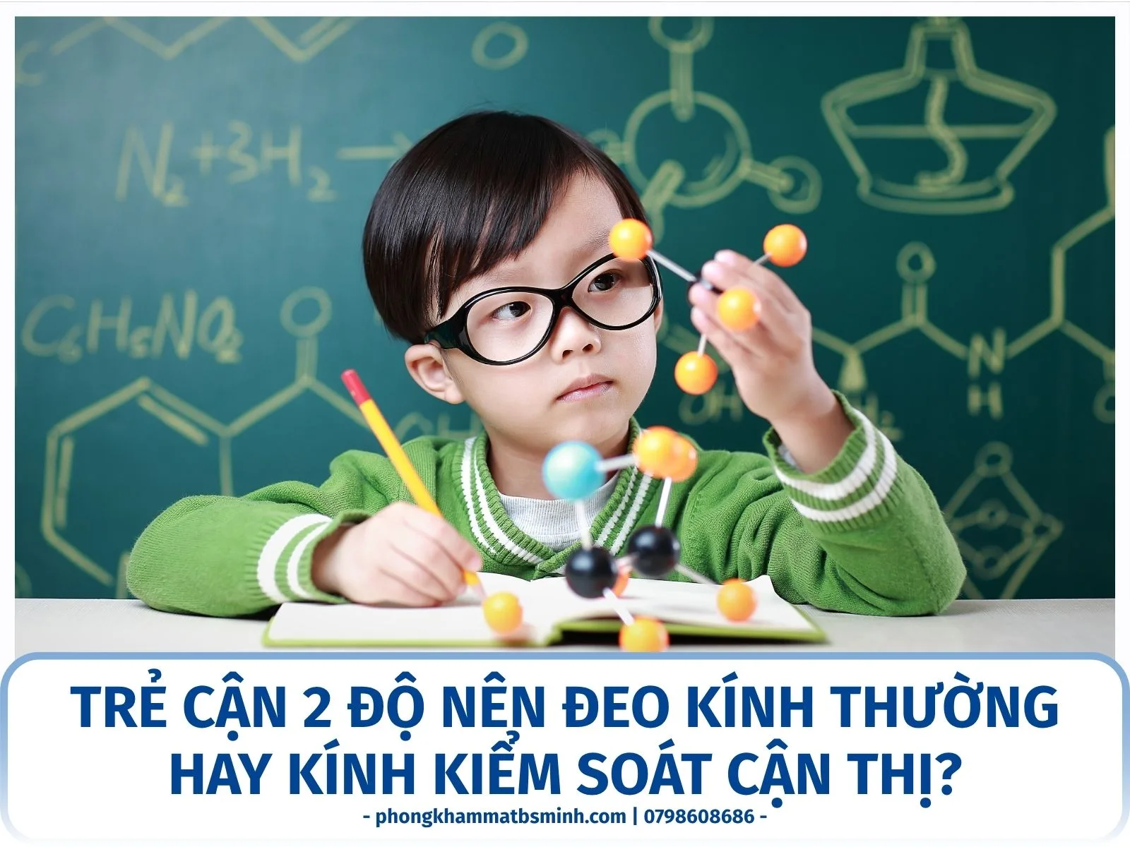 Trẻ cận 2 độ nên đeo kính thường hay kính kiểm soát cận thị?