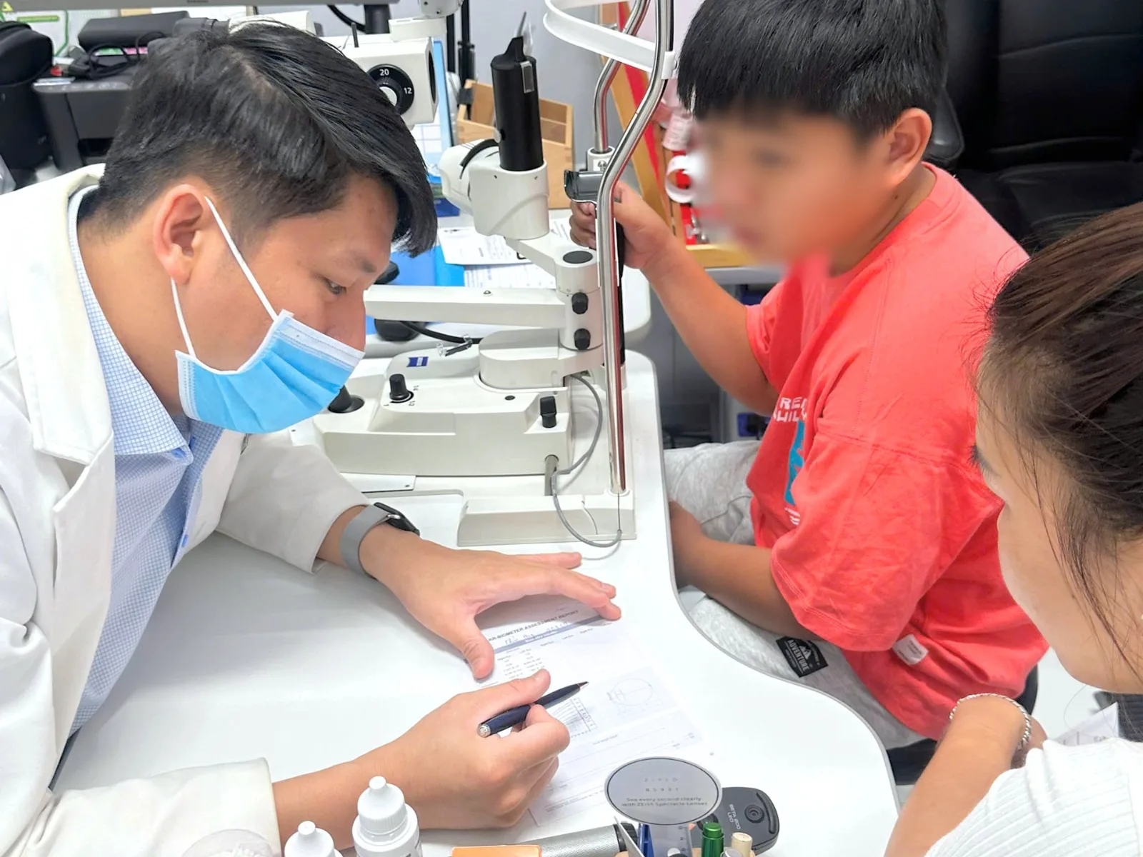 Bác sĩ tư vấn Ortho-K và kiểm soát cận thị tại Bến Tre