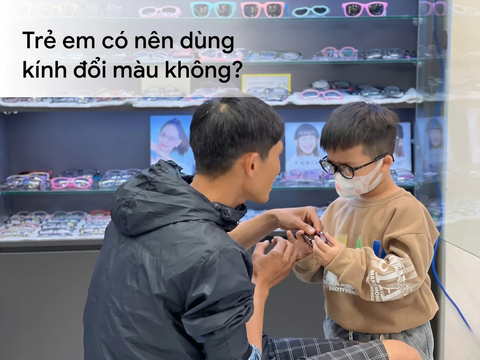 Trẻ em có nên dùng kính đổi màu không